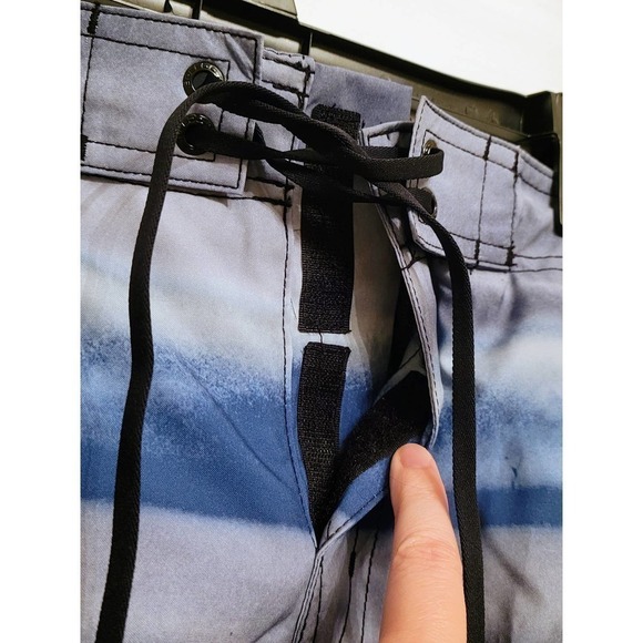 Speedo Men's Swim Trunks 20 Inch Knee Length Boardshorts Blue Small - Picture 6 of 14